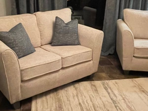 Sofa- 2 seater and armchair - Main image