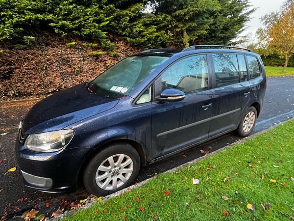 Volkswagen touran 1.6 tdi - Main image