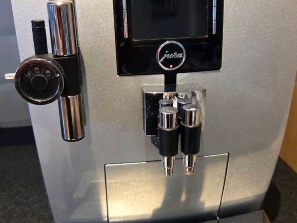 JURA IMPRESSA J9.3 AROMA+ – PREMIUM SWISS COFFEE M - Main image