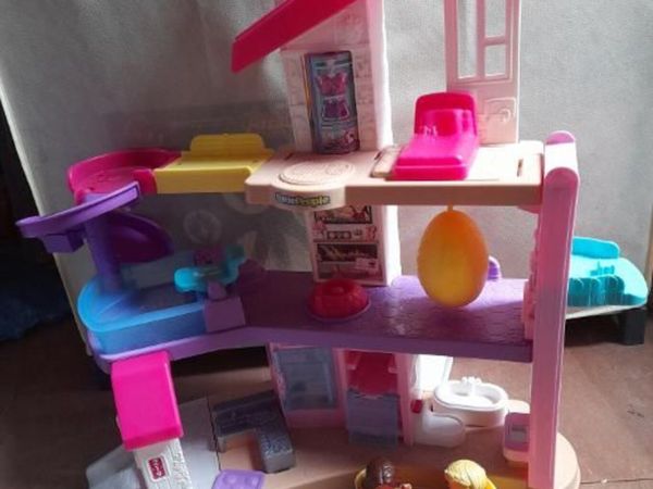 Fisher Price Little People Barbie Dreamhouse - Main image