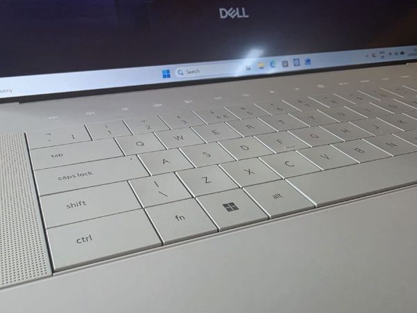 Dell XPS 16 Premium DA16250  Laptop - Main image