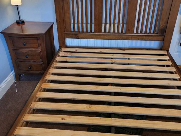 5ft Oak bed & locker - Main image