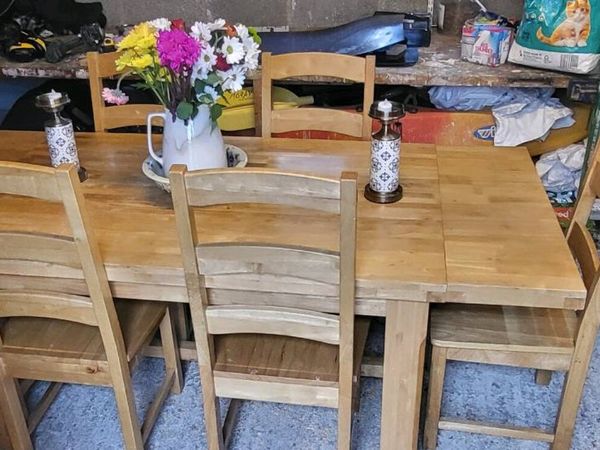 Dinning table and 6 chairs - Main image