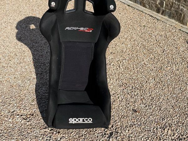 Carbon racing seat - Main image