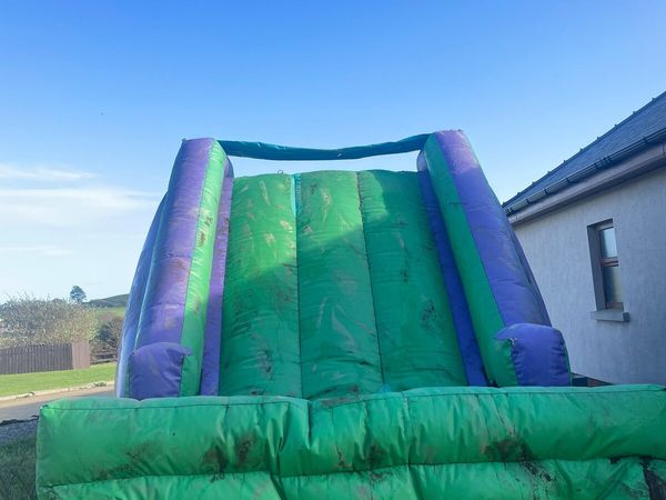 Bouncy castle - Main image