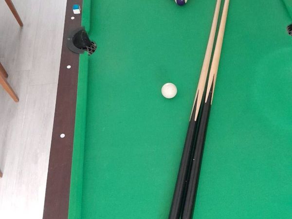 Pool table - Main image