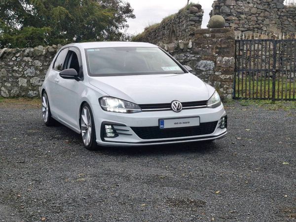 Volkswagen golf van 2018 - Main image