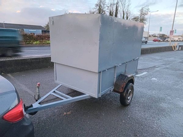 7 long 4 wide storage trailer removedabel top come - Main image