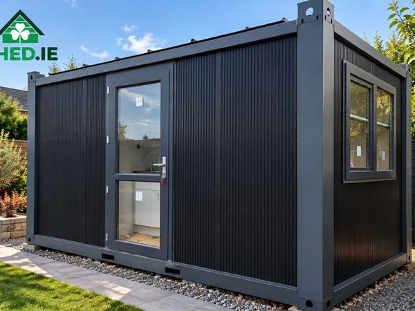 Garden Room/Studio with Ensuite & Kitchen-2.2x3.9m - Main image
