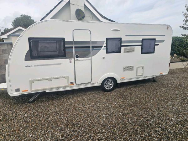 6 berth caravan - Main image