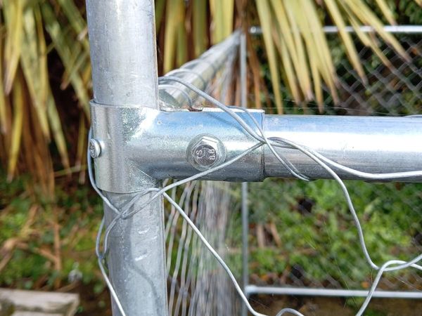 Galvanised 2 x 2 x2m enclosure - Main image