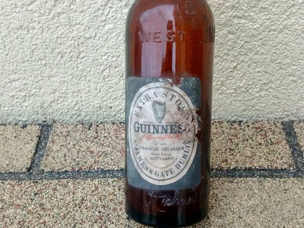 1962 rare Guinness labelled bottle - Main image