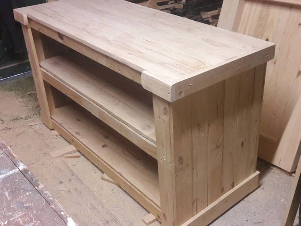 Rustic kitchen island - Main image