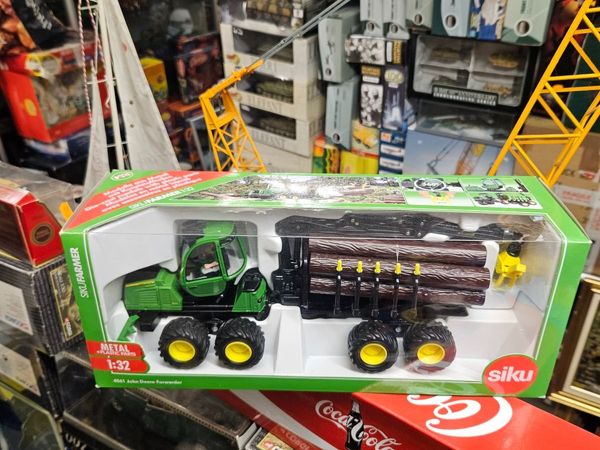 Corgi Siku John Deere Forestry Log Forwarder 1.32 - Main image