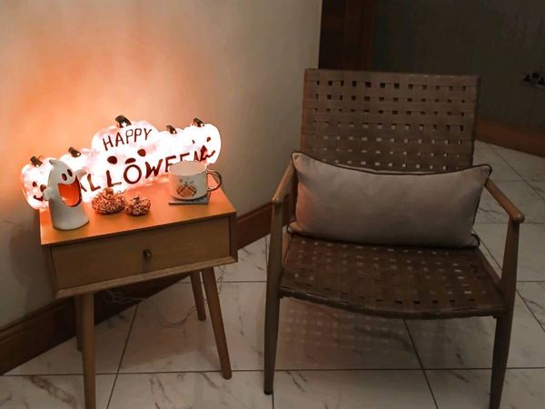 Chair and side table set - Main image
