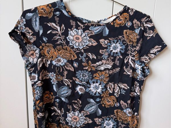 H&M women ladies top, t-shirt - Main image