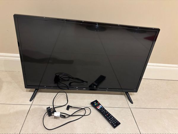 32 inch smart TV - Main image