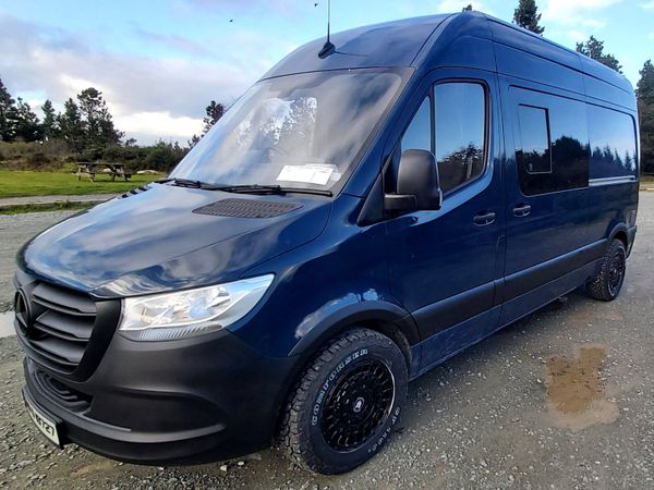 Mercedes sprinter camper - Main image