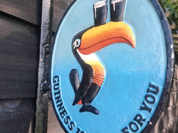 Guinness cast iron sign - Main image