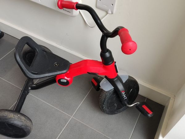 QPlay Elite Pro 2-in-1 Trike with Push Bar Black - Main image