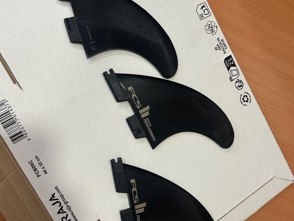FCS 2 Fins Medium Brand New - Main image