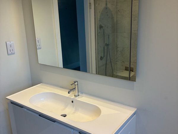 Bathroom Sink - Main image