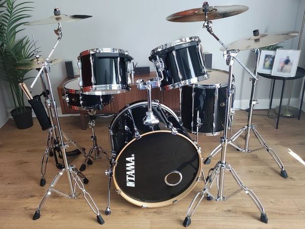 PRICE DROP: Tama 5-piece black Drum Kit with Zildjian cymbals and drum cases. - Main image