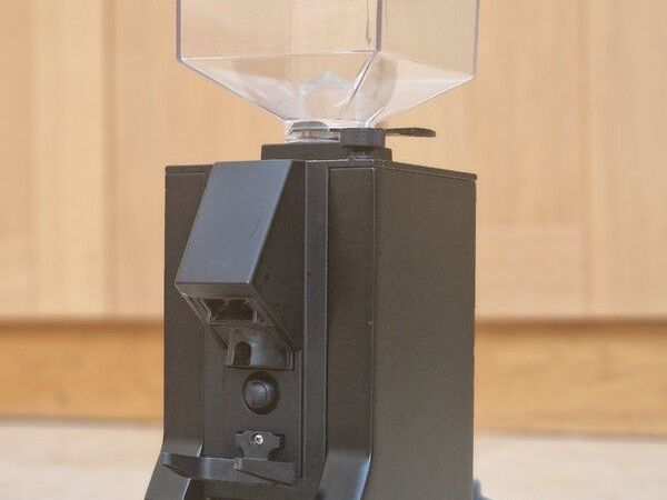 Eureka Mignon Coffee Grinder (50mm Flat Burrs) - Main image