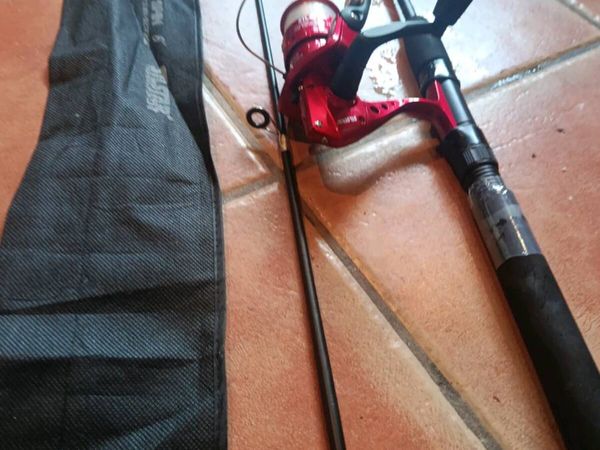 Brand new 6' fishing rod reel and line - Main image