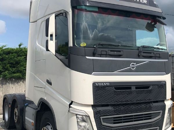 Selection Volvo Tactor Units - For Sale - Main image