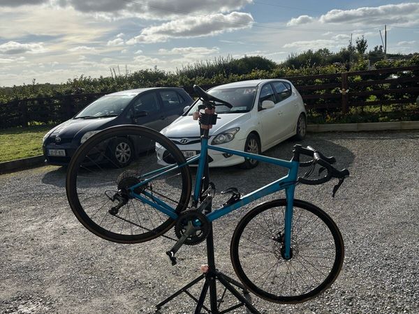 Cube attain road bike - Main image