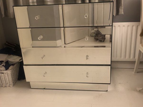 chest of drawers - Main image