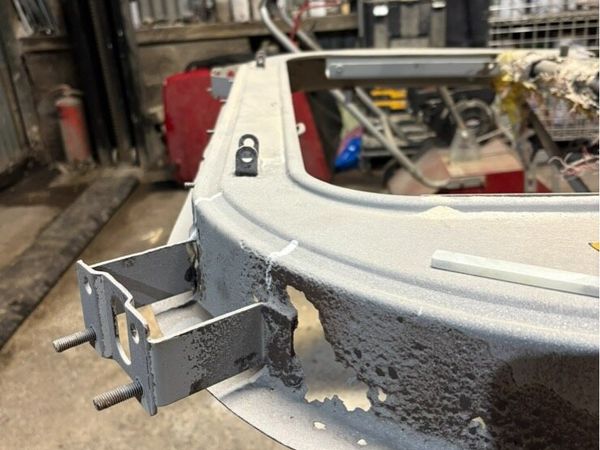 Massey Ferguson 42/43 series roof welding - Main image