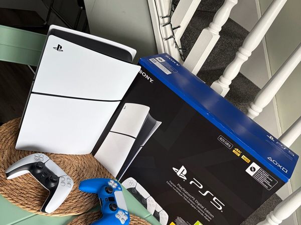 PS5 Digital+ 2nd DualSense Controller - Main image