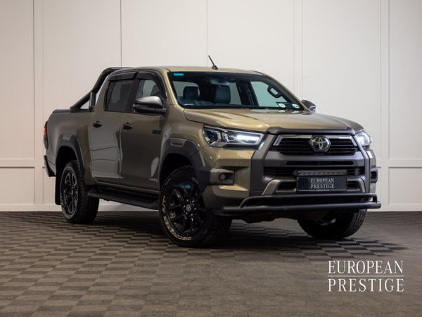 212 Toyota Hilux Invincible 5 Seat N1 - Main image