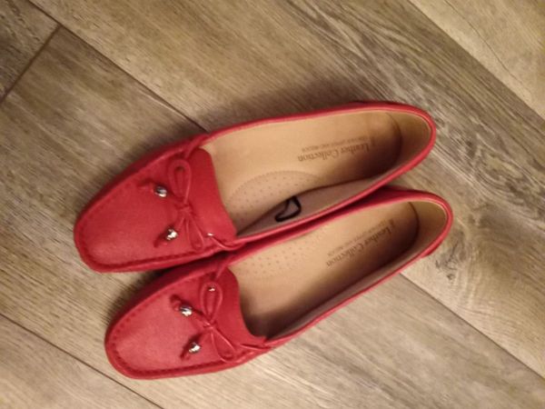 Woman's Flat Loafer Leather Shoes. - Main image