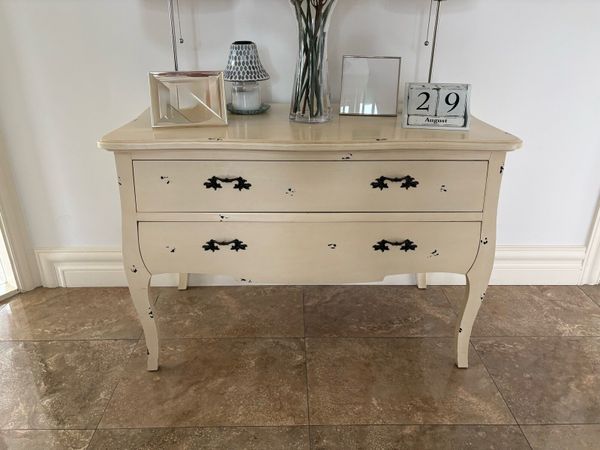 Sideboard - Main image