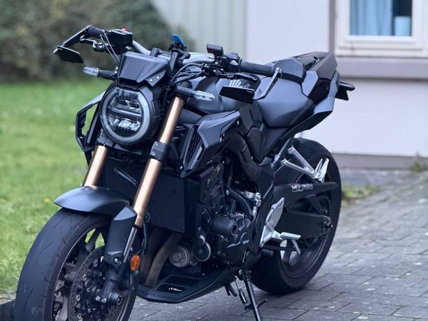 Honda CB650R 2022 - Main image