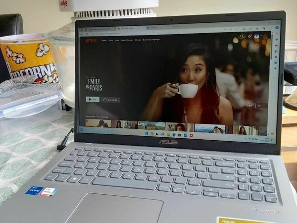 ASUS Vivobook 15 X1500EA Laptop - Main image