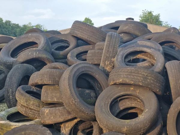 Silage pit tyres free - Main image