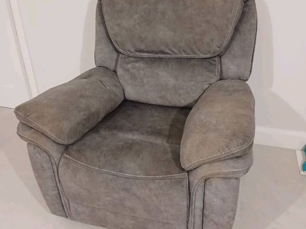 Single Manual Fabric Reclining Chair - Main image