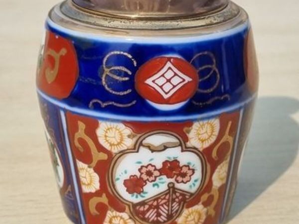 Gold Imari Hand Painted Japan Lighter - Main image