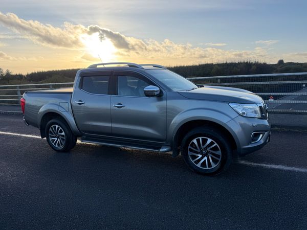 2017 Nissan Navara Tekna - Main image