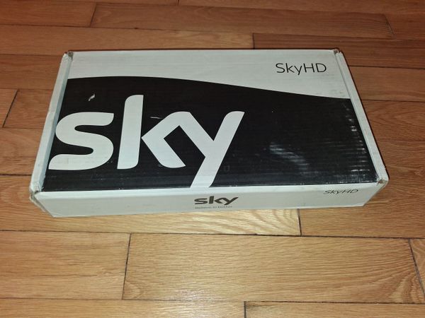 Sky hd box and remote - Main image
