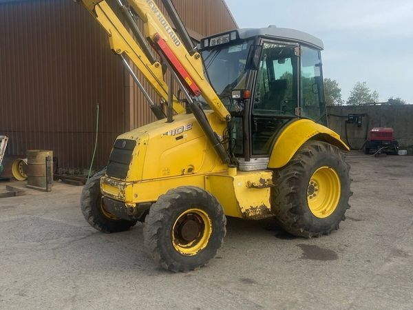 New Holland 110 b loader - Main image