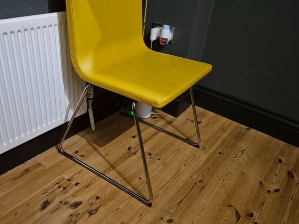 Yellow leather chair - Main image