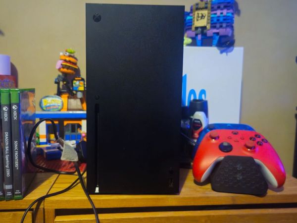 Xbox Series X Bundle - Main image