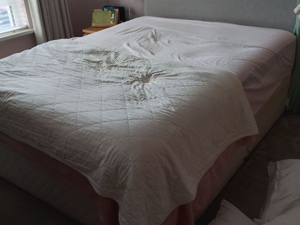 Double bed and head board - Main image