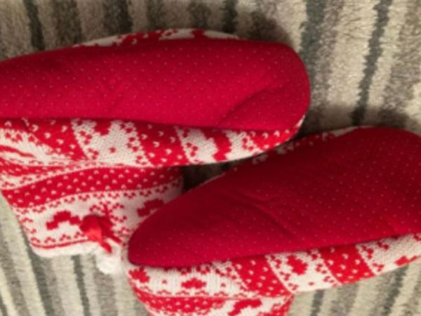 Slippers - Main image