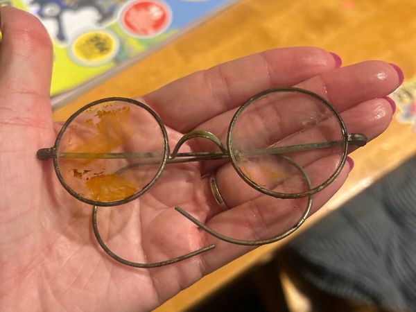 Antique reading glasses - Main image